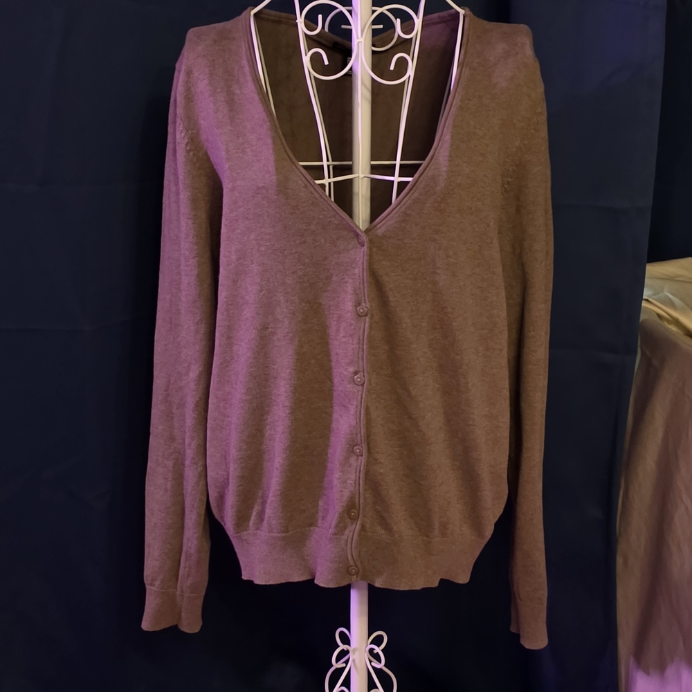 Lightweight LG Cardigan